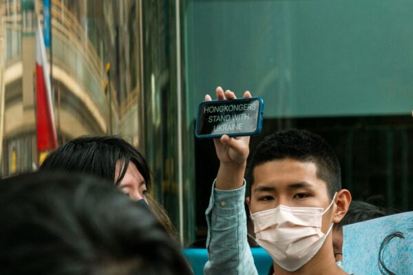 iPhone 與 Android 香港熱門機型價格全覽:門市、授權店與網購通路比較 image