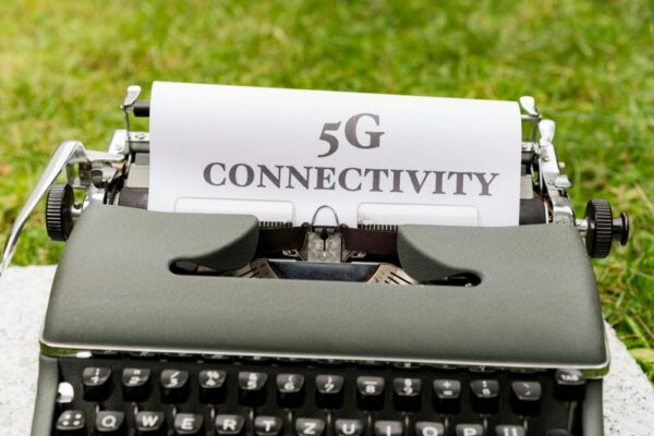 手機 5G 頻段與相容性:海外購機必看,確保跨區穩定上網 image