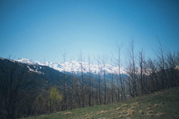 Galaxy S24 Ultra 長焦對比 iPhone 16 Pro Max:月亮與遠景之長焦 photoscape mountains