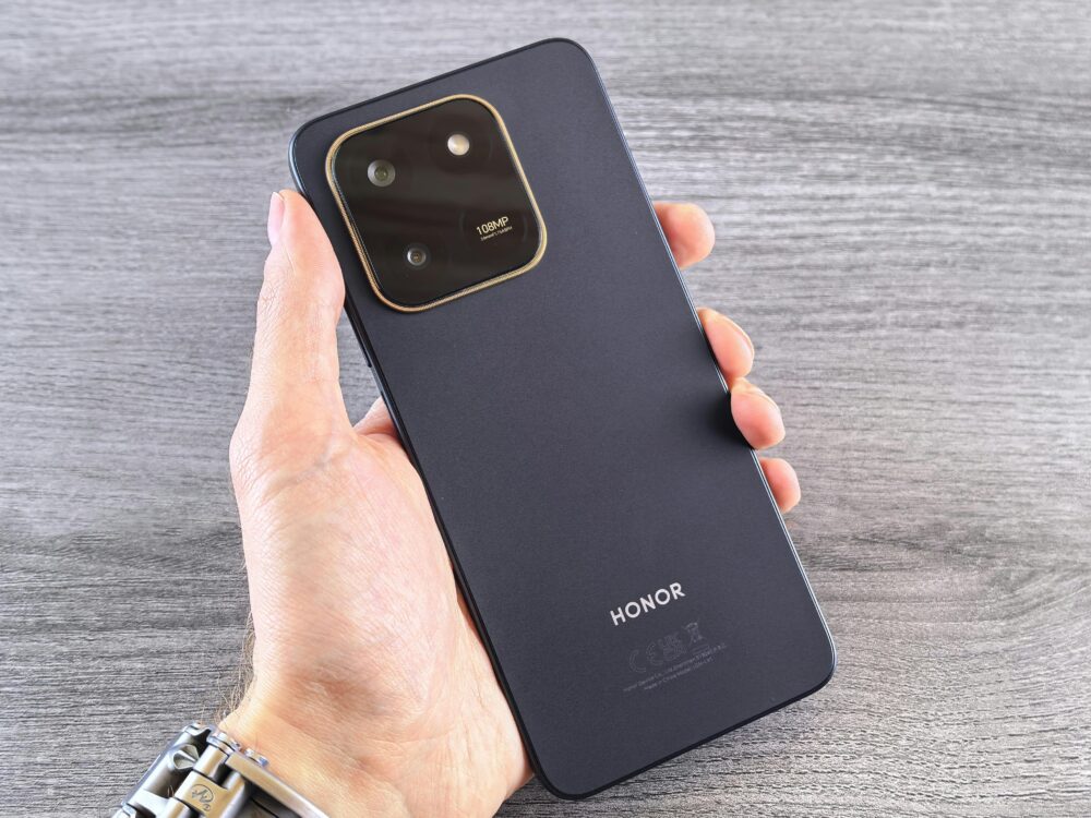 image of OPPO Find X7 camera setup