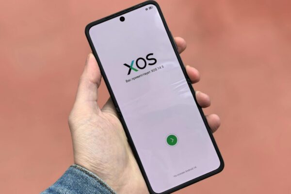 vivo V30 評測:自拍出色、螢幕鮮豔與輕薄手感(屏幕) image