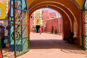 傳統服裝，充滿活力的設計，公共場所的免費圖庫相片