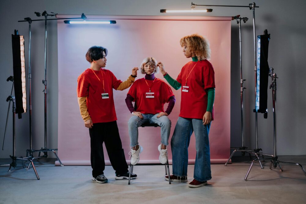 一組工作人員,一起工作,三個人的免費圖庫相片