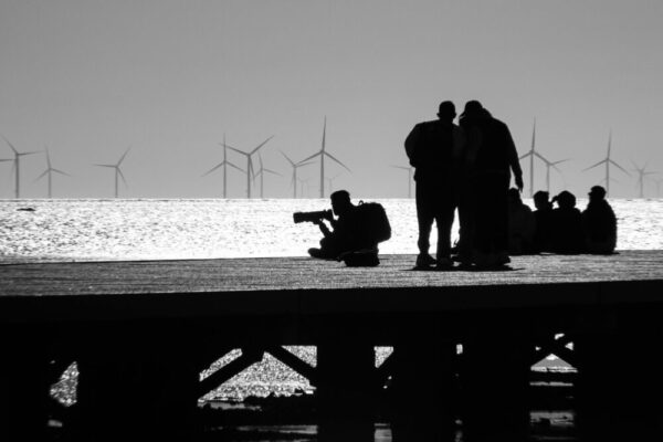 攝影師鏡頭捕捉場景