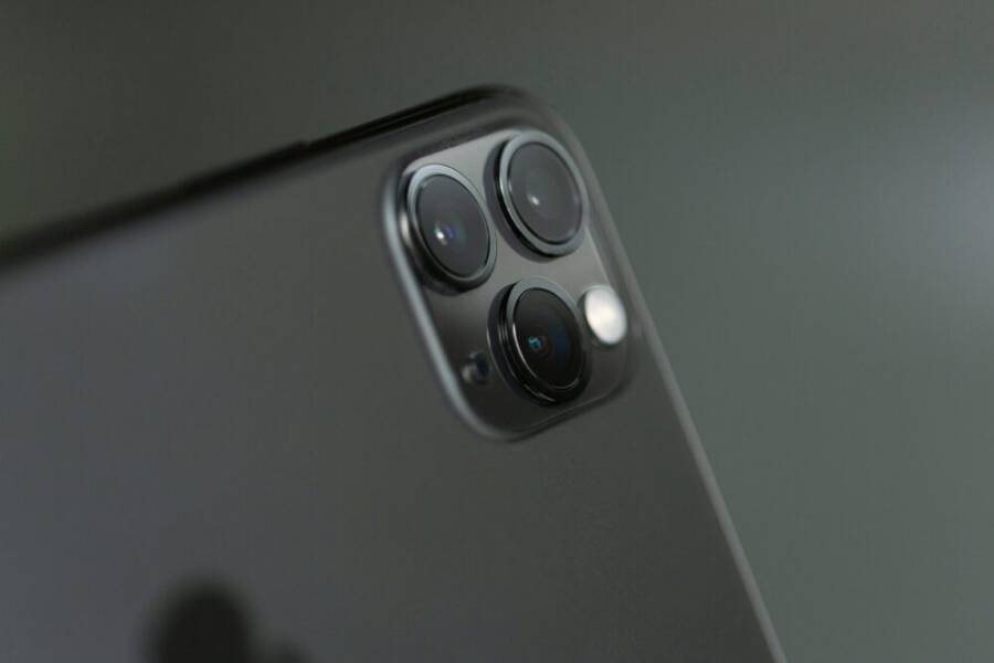 灰色iphone Xi的重點鏡頭