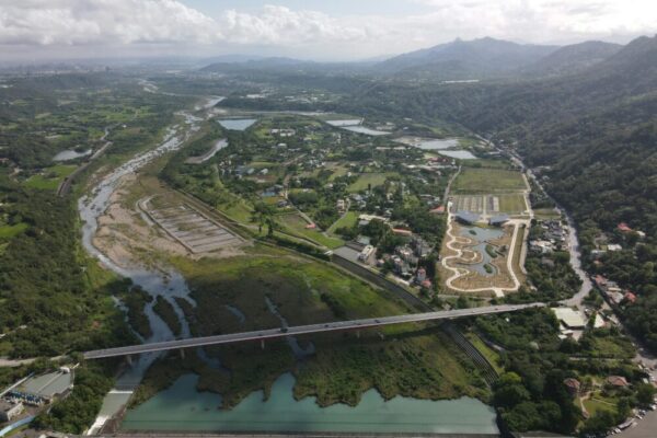 Stunning aerial view of Shimen Reservoir and surrounding landscape in Taoyuan City, Taiwan.