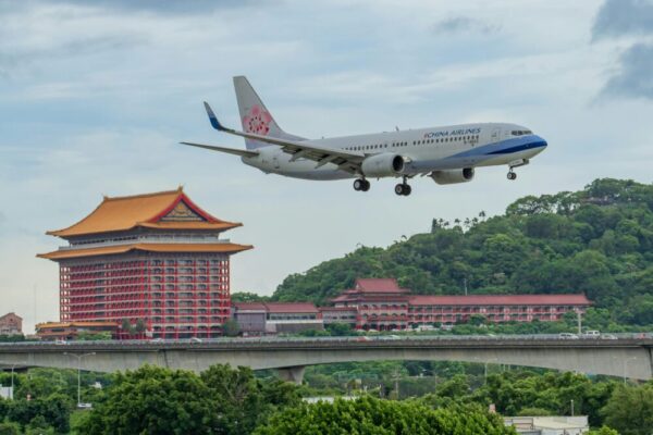 台北商圈夜景與住宿步行距離