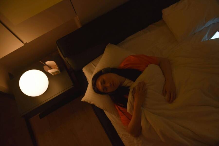 睡眠焦慮中的夜晚畫面