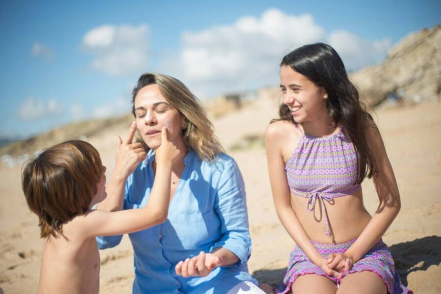 花蓮親子玩水安全戲水地點整理：海灘與溪谷的親子旅遊安全要點（花蓮景點）