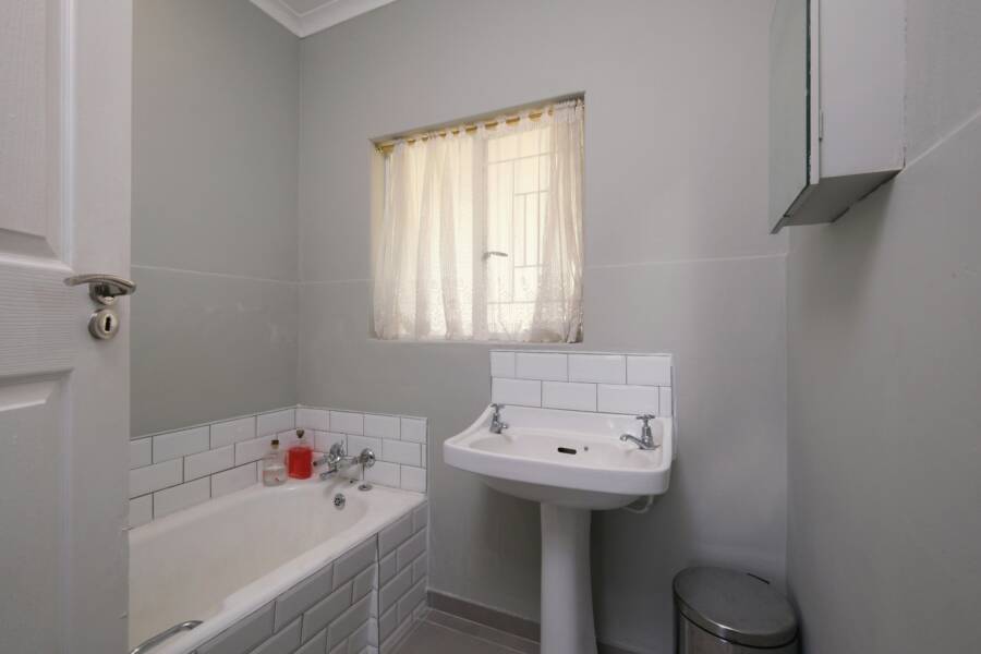 Bathroom Remodel Services at Home Depot: A Practical Overview