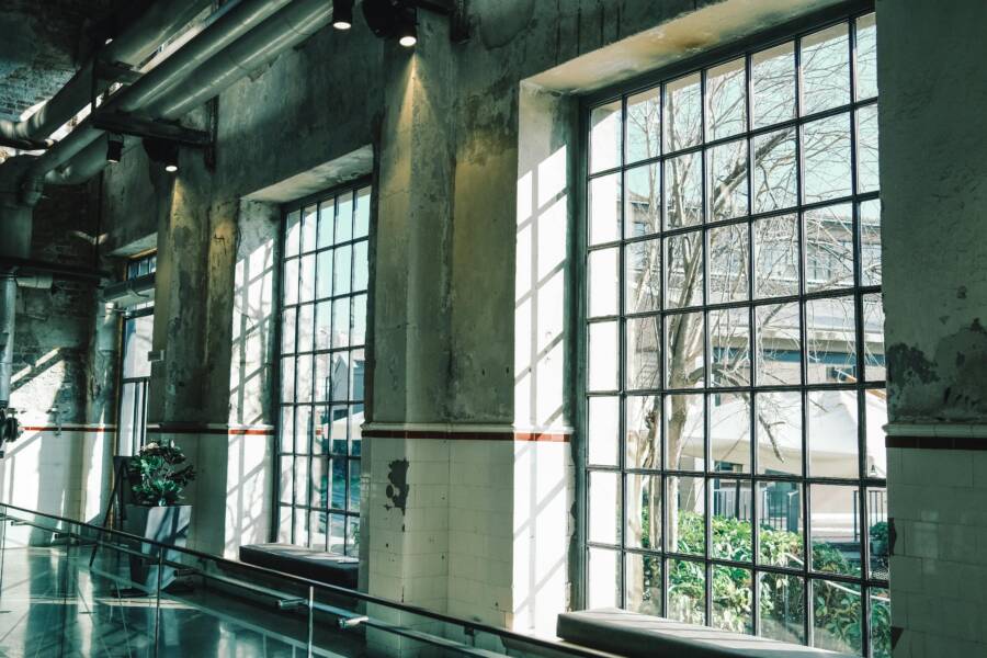 桃園廢墟感拍照地點安全提醒與工業風打卡指南