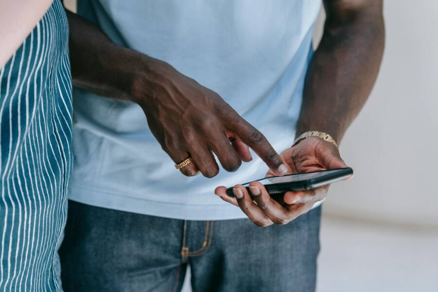 Fix Screen Mirroring Drops When Your Phone Screen Turns Off
