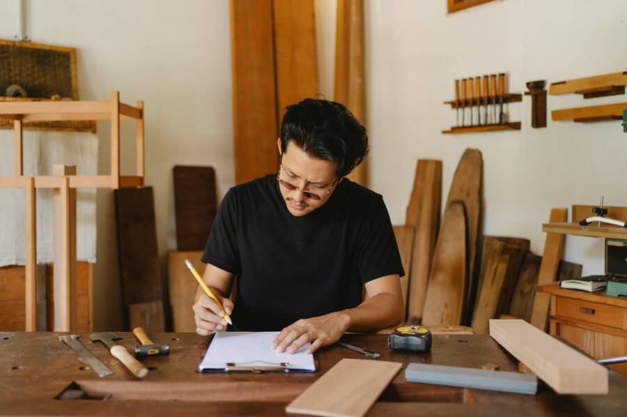 How to Create a Three Month Project Plan With Home Depot