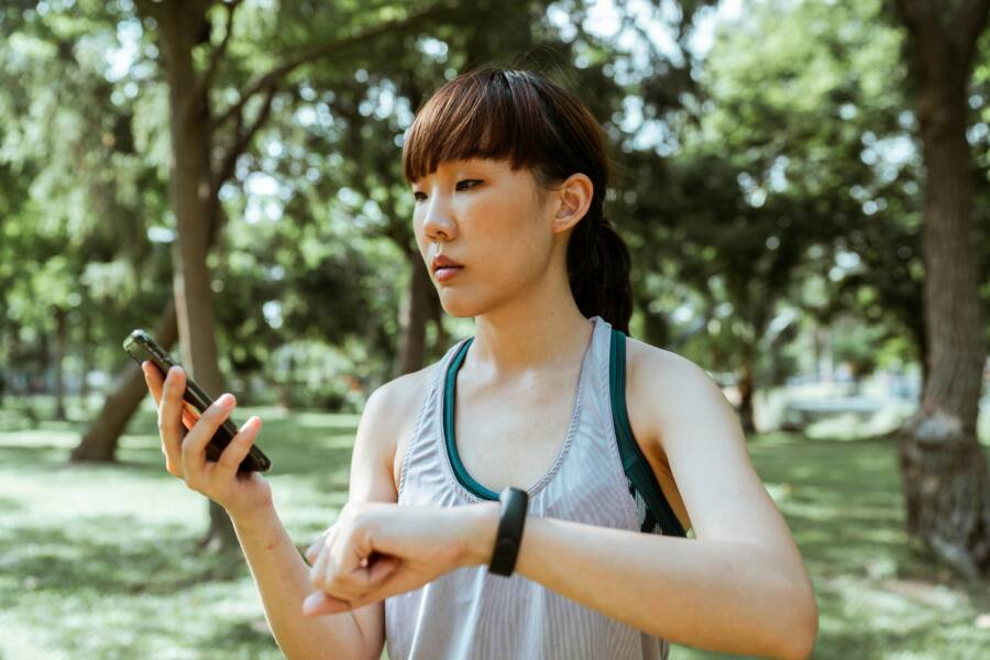 How to Fix a Phone Not Charging While Using Intensive Apps