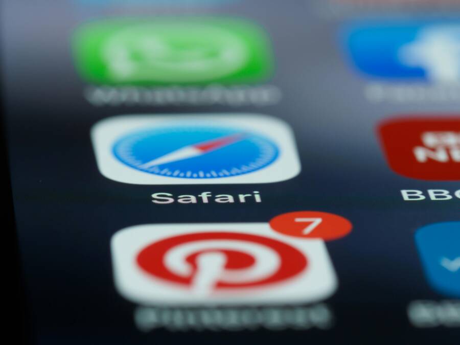 How to Fix Music App Skipping Songs Randomly on Android and iOS