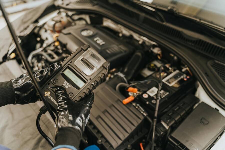How to Fix Phone Not Connecting to Car Infotainment System