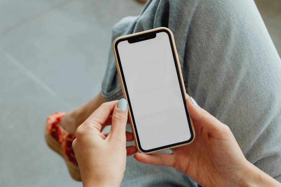 How to Fix Phone Screen Staying On in Pocket: Android and iPhone Guide
