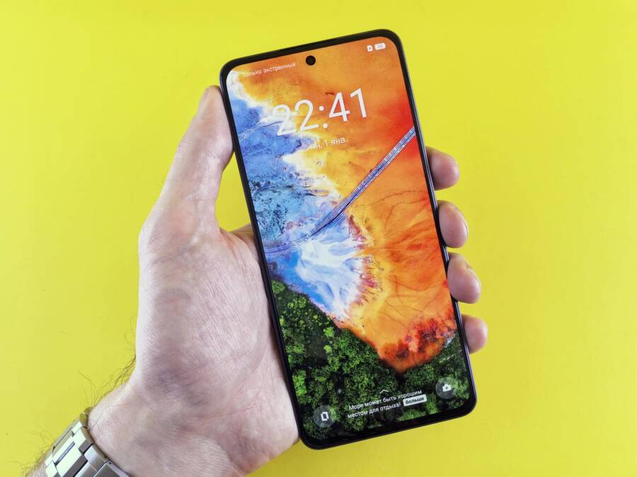 How to Fix Yellow or Red Tint on Your Phone Screen