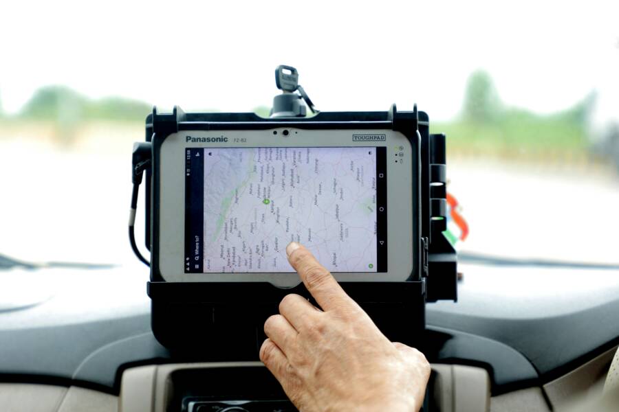 How to fix your phone showing the wrong route when navigating