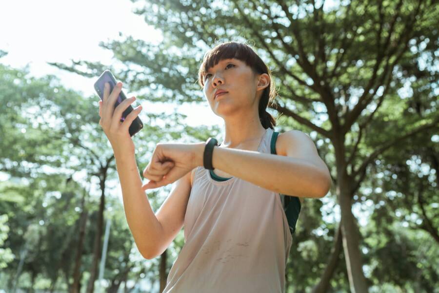 How to Stop Your Phone from Caching Social Media Videos After You Watch Them