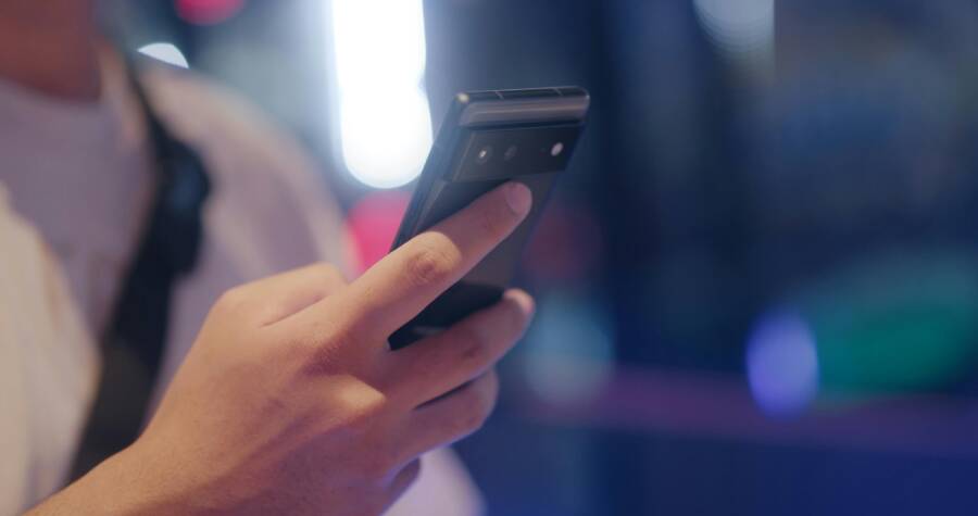 How to Troubleshoot a Persistent Software Update Notification on Your Phone