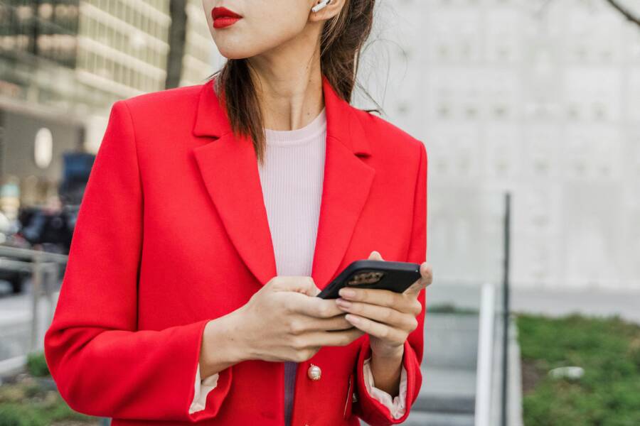 How to Troubleshoot a Phone When Accessory Firmware Won’t Update