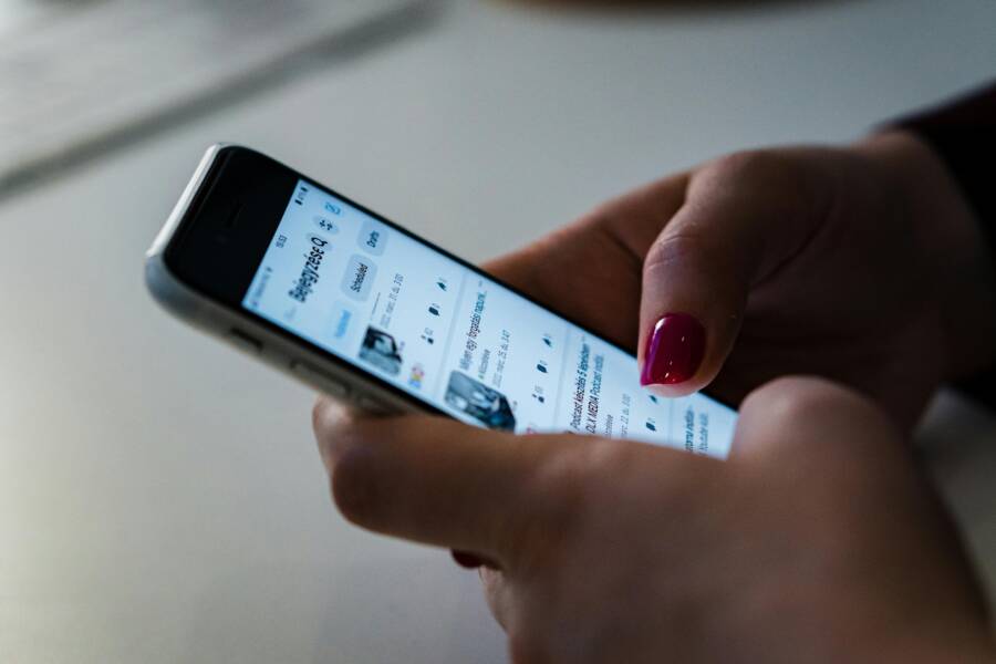 How to Troubleshoot Apps That Freeze When You Rotate Your Phone