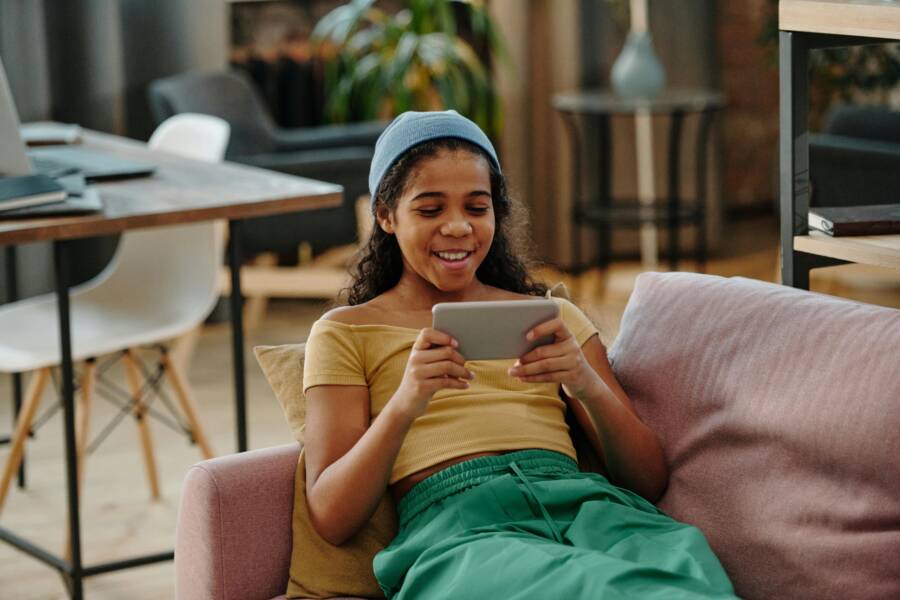 How to Troubleshoot Child Phone Screen Time Reporting That Skips Data
