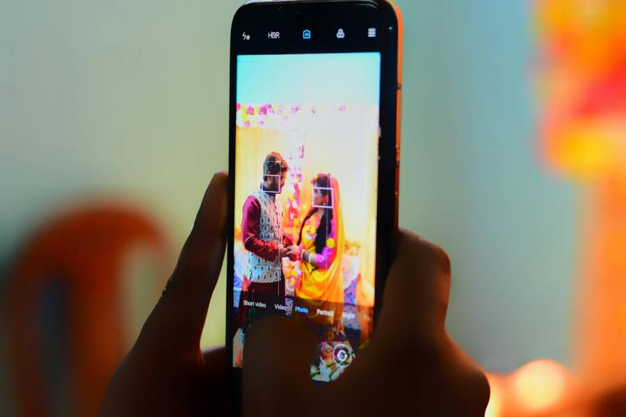 How to Troubleshoot Screen Recording Blocked by DRM on Your Phone