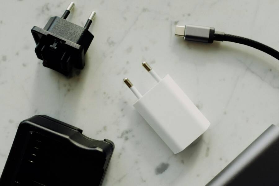 How to Troubleshoot USB-C Hubs Not Passing Power to Your Phone