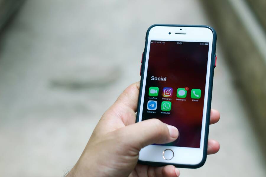 How to troubleshoot voice messages that won’t play on your phone