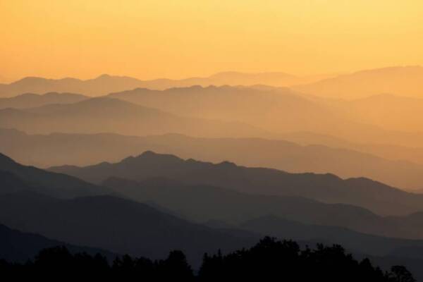 象鼻岩的海山層次