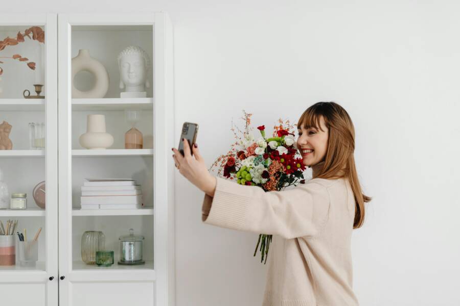 Why your photo albums disappear after a phone update and how to fix them