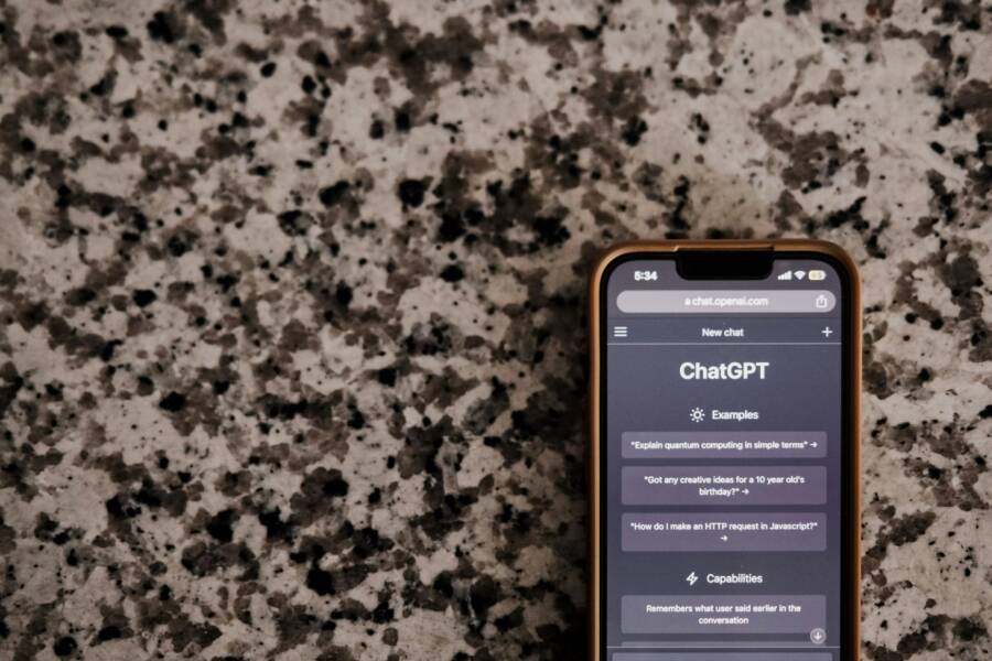 How to Archive Messages on Your Smartphone (Complete Guide)
