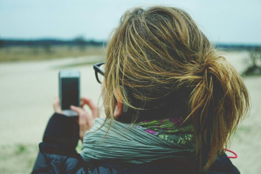 How to Blur the Background of Your Existing Smartphone Photos