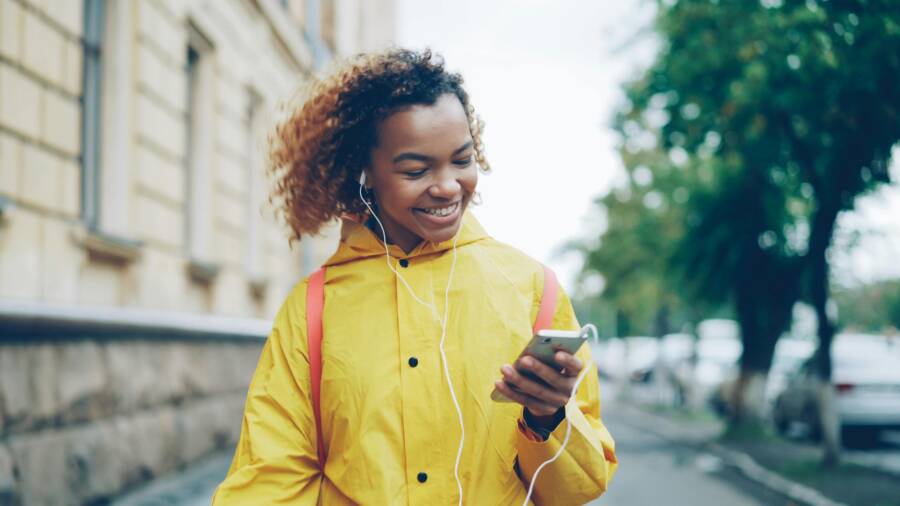 How to Build a Weekly Review Habit on Your Smartphone