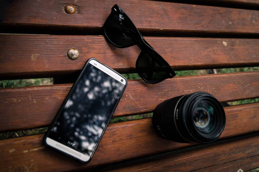 How to Clean Your Smartphone Camera Roll (Step-by-Step Guide)