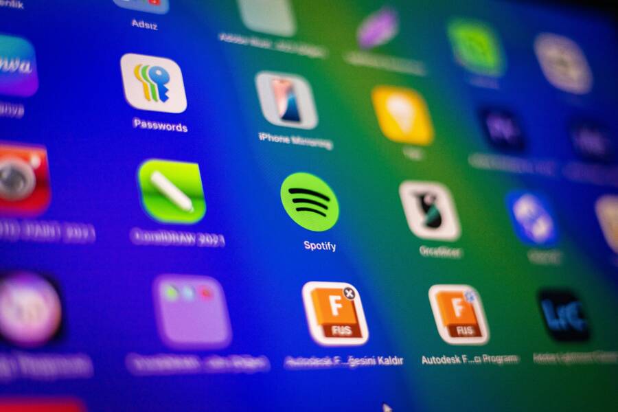 How to Convert Photos to PDF on iPhone and Android (Native Methods)