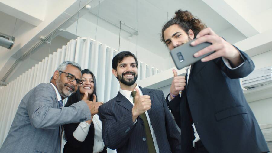 How to Create a Professional Profile Photo Using Your Smartphone