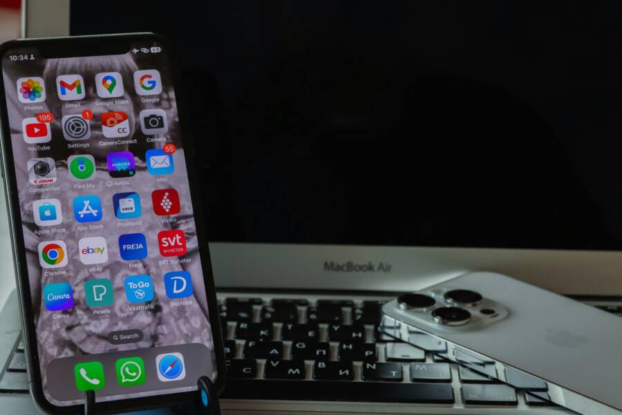 How to Enable Live Captions on Your Android and iPhone