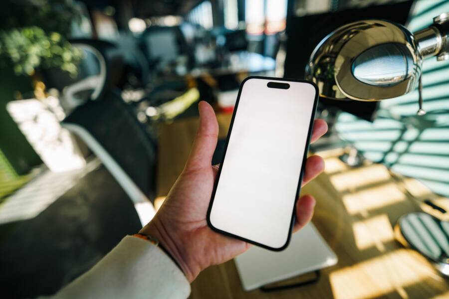 How to Fix a Phone Camera Showing a Blank Preview