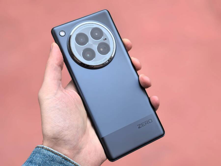 How to Fix a Smartphone Camera That Switches Lenses Automatically