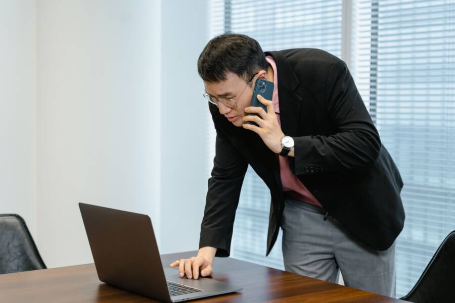 How to Fix a Smartphone Microphone Not Working on Speakerphone