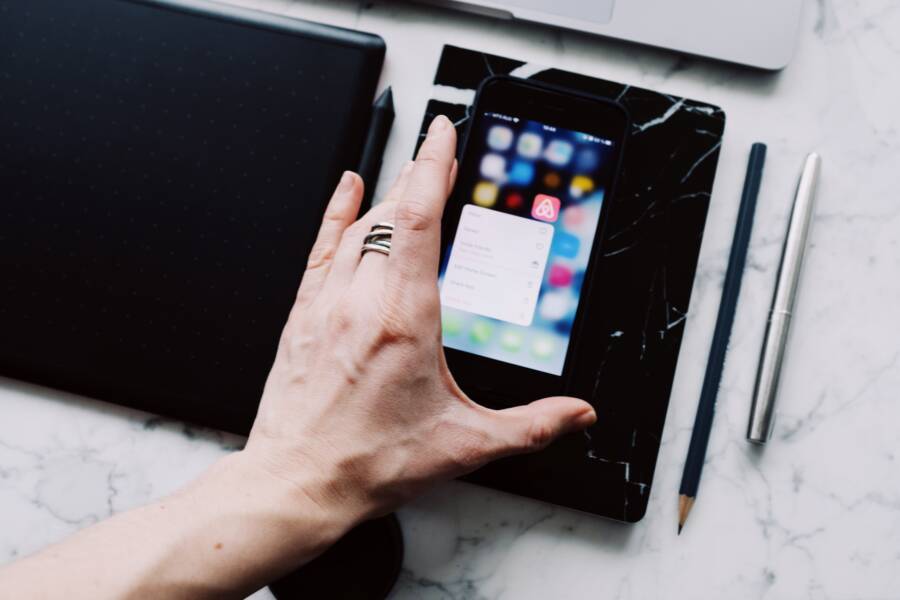How to Fix a Smartphone That Cannot Read External Drives