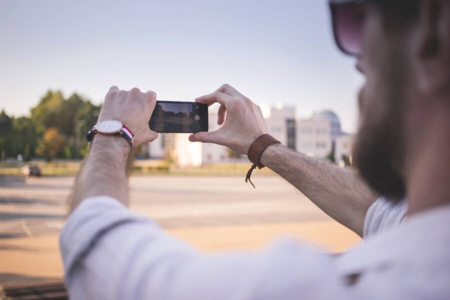 How to Fix Fast Smartphone Battery Drain in Airplane Mode