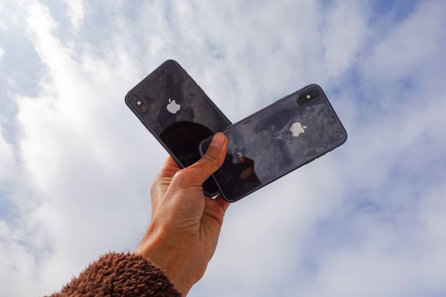 How to Fix iPhone and Android Photos That Keep Reappearing