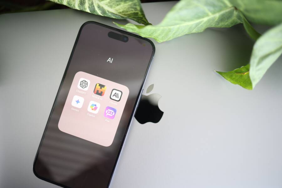 How to Fix Persistent App Download Restarts on Your Smartphone