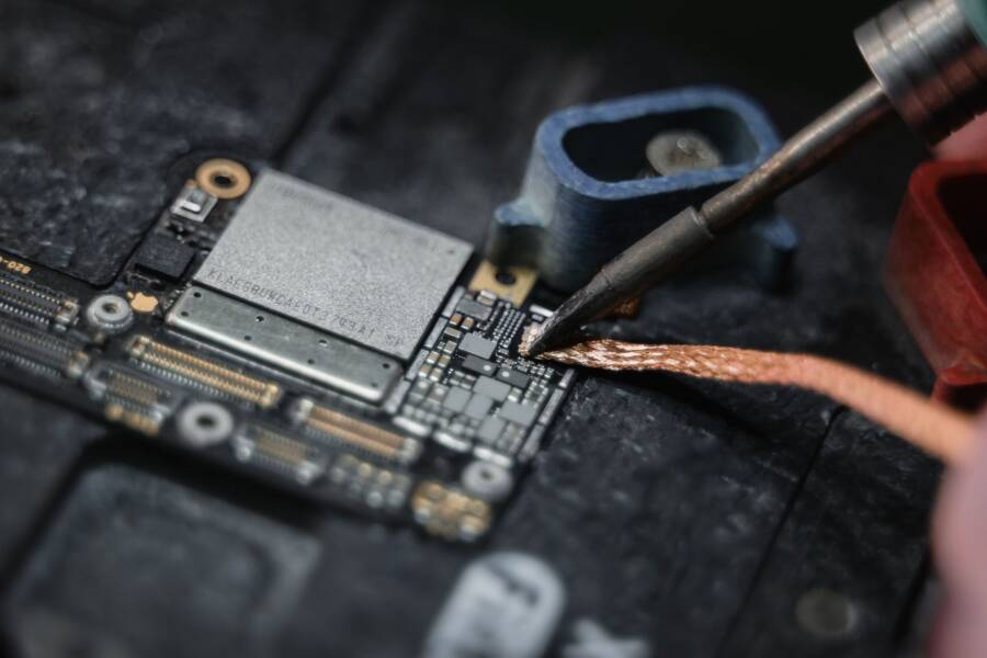 How to Fix Smartphone Battery Drain Caused by Wi-Fi How to Fix Smartphone Battery Drain Caused by Wi-Fi