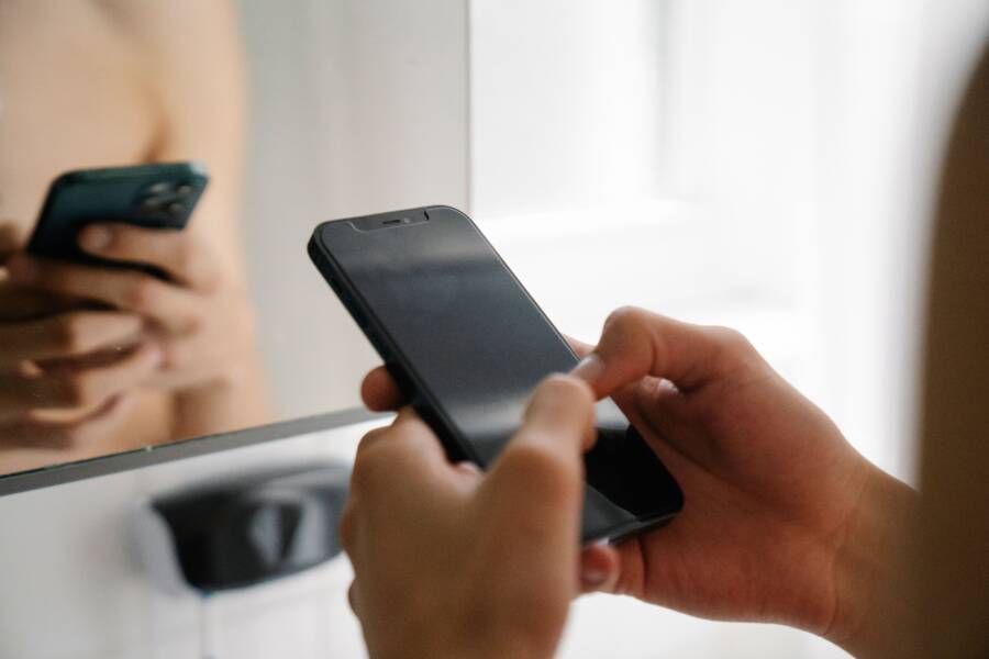 How to Fix Smartphone Hotspot Connection Issues on Smart TVs How to Fix Smartphone Hotspot Connection Issues on Smart TVs