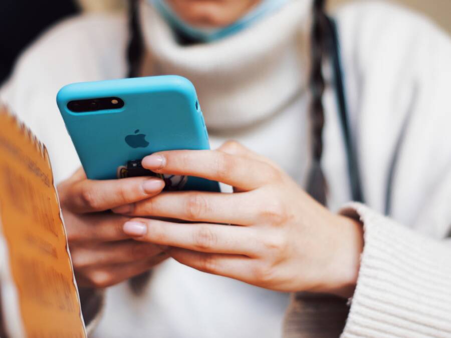 How to Fix Text Messages Not Arriving from One Contact